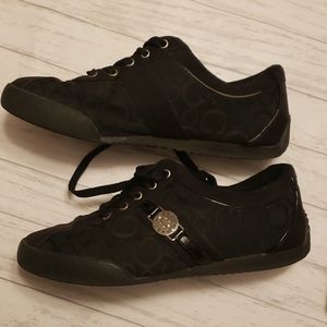 GUESS “JOLENEE” BLACK SNEAKERS W/EMBLEM, SIZE 7